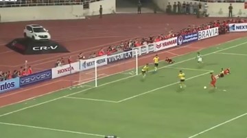 Anh Đức bỏ lỡ cơ hội vàng nâng tỷ số lên 2-0