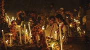 Người Mexico tưng bừng với lễ hội tử thần, đón người chết về lại dương gian