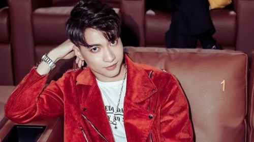 S.T Sơn Thạch tự nhận có bàn tay thối vì ... quá đen đủi