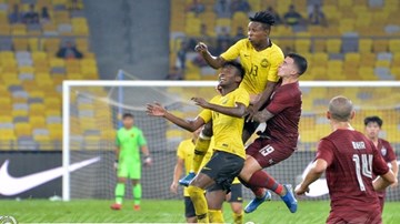 Malaysia ngược dòng xuất sắc đánh gục Thái Lan