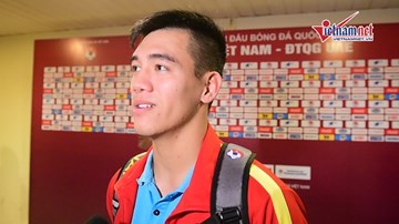 Tiến Linh: 'Quá bất ngờ, không tin nổi khi trái bóng đi trúng lưới UAE'
