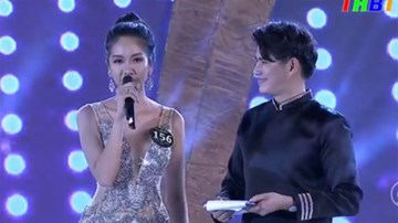 'Người đẹp xứ dừa' ứng xử kém, bất cẩn nói 'chết rồi' trên sóng trực tiếp