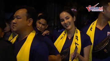 CĐV Thái Lan xuất hiện 'đông chưa từng thấy' tại sân Mỹ Đình