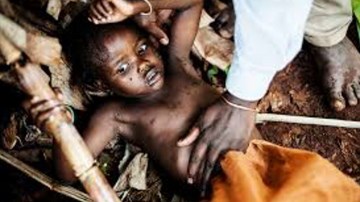 Hủ tục hiến tế trẻ em tàn bạo giữa thế giới hiện đại