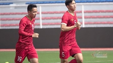 U22 Việt Nam bị xếp tập đúng khung giờ nắng gắt, thầy Park 'xoay bài'