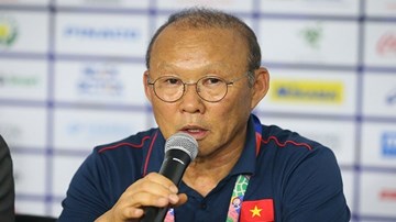 Quang Hải nguy cơ phải nghỉ đấu trận đại chiến Thái Lan