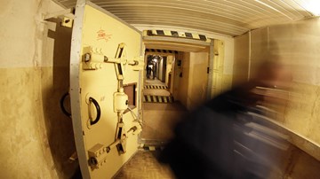 Nga: Tái hiện vụ nổ hạt nhân để thử sức bền cánh cửa trụ sở tên lửa