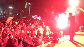 Hàng triệu CĐV hò reo ăn mừng bàn thắng của U22 Việt Nam ở CK SEA Games