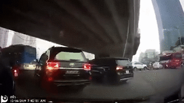 CSGT xử lý nghiêm ô tô sử dụng biển giả, đổi biển trắng thành xanh