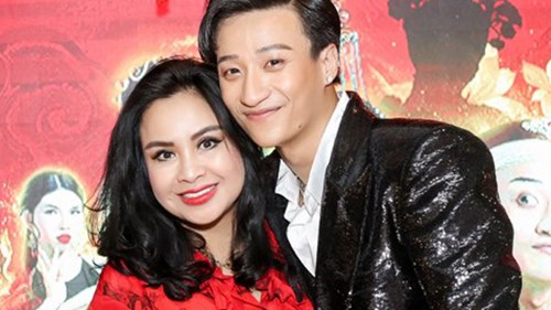 Thanh Lam rạng rỡ mừng học trò ra phim cổ trang xuyên không