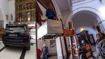 Người đàn ông lái xe đâm vỡ đôi cửa lao thẳng tới thánh đường của nhà thờ