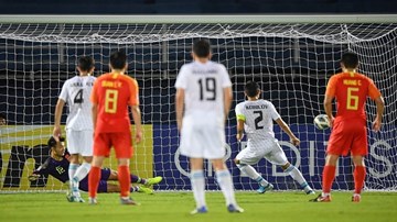 Thua bẽ mặt, U23 Trung Quốc xách valy về nước sớm