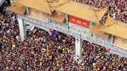 Chợ phong thủy giữa phố người Hoa lâu đời nhất thế giới