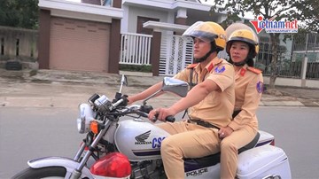 Người giữ bình yên cho những cung đường mùa Xuân