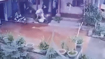Con rể tưới xăng đốt nhà bố vợ vì níu kéo tình cảm bất thành