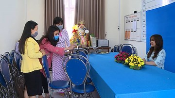 Cận cảnh việc thầy trò dạy và học trực tuyến phòng dịch Covid-19