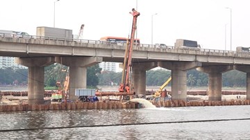 Công nghệ ngăn hồ Linh Đàm để thi công cầu ở Hà Nội