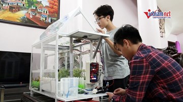 Mô hình trồng cây bằng năng lượng mặt trời độc đáo của 2 học sinh trung học