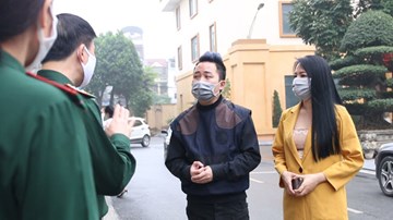 Tùng Dương, Tóc Tiên quyên hơn 1 tỷ đồng chống Covid-19