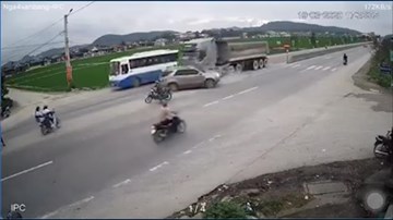 Tạm giữ hình sự tài xế gây TNGT liên hoàn làm 1 nữ sinh tử vong trên QL1