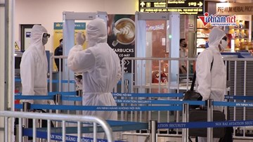 Bay thời Covid-19: Hành khách cách nhau 2m, khai báo y tế online