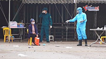 Thôn có BN 243: Tập trung khai báo y tế, chủ động xin đi cách ly