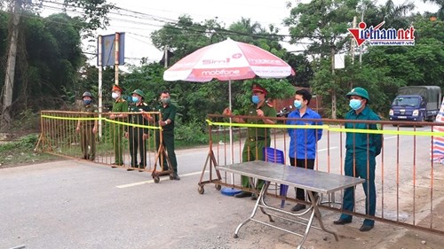 9 chốt chặn người ra vào thôn 11.000 dân, nơi BN 243 cư trú