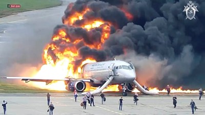 Nga hé lộ video vụ máy bay hạ cánh bốc cháy nghi ngút khiến 41 người chết
