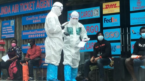 Covid-19: Thế giới vượt 150.000 ca tử vong, Mỹ vượt 700.000 ca nhiễm