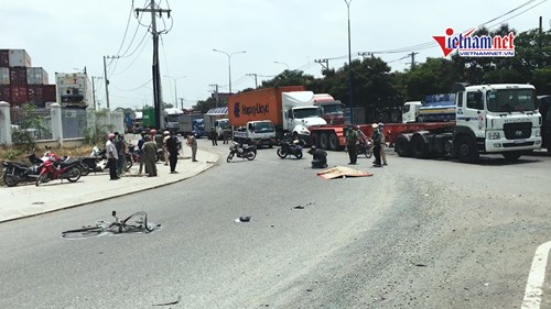 Truy tìm ô tô cán chết nữ lao công rồi bỏ chạy