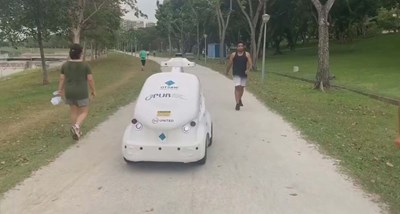 Xem robot tuần tra công viên Singapore đảm bảo giãn cách chống Covid-19