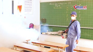 Xuất hiện nhiều ổ dịch sốt xuất huyết, TP HCM lo chống cả muỗi và Covid-19