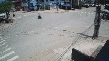 Tăng ga vượt đèn đỏ, nam thanh niên gây tai nạn kinh hoàng tại ngã tư