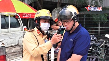 Quán nhậu tìm cách 'lách', CSGT liên tục đổi điểm đo nồng độ cồn