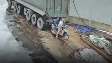 Pha lùi liều lĩnh của xe ben suýt gây tạn nạn kinh hoàng