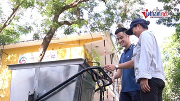 Sinh viên Hà Nội chế tạo xe gom rác thông minh, tự lái theo la bàn