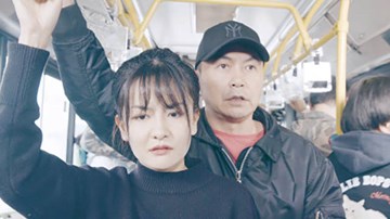 Nói là làm: Anh chàng nỗ lực để đón bạn gái bằng xe riêng và cái kết