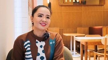 Hoài An rơi nước mắt nhớ lại biến cố ly dị, bị đánh đập, trắng tay