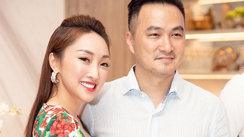 Chi Bảo tiết lộ về bạn gái kém 16 tuổi: 'Rất nhiệt huyết và gan lỳ'