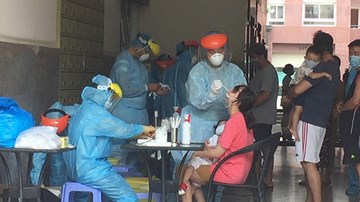 Phong tỏa chung cư hơn 300 người ở quận 12 vì có nghi nhiễm Covid