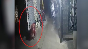 Rình mò bẻ khóa xe SH, tên trộm 'bỏ của chạy lấy người' khi bị phát hiện