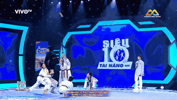 Trấn Trành, Hari Won há hốc thán phục cậu bé 14 tuổi đá cao tới 4,5m
