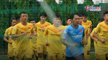 U22 Việt Nam 'chóng mặt' với bài tập của thầy Park