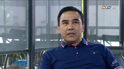 MC Quyền Linh tiết lộ ký ức từng ăn mì gói, ăn cơm thiếu nợ