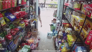 Giả vờ mua hàng, người đàn ông cuỗm luôn hộp thẻ cả chục triệu rồi bỏ chạy