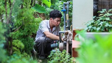 Một gia đình ở Hà Nội dùng 3 giếng khoan, 5 máy bơm vẫn không đủ nước sạch