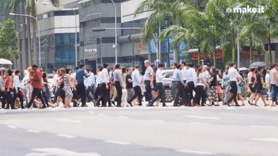 Tại sao dân Singapore đổ xô đi học thêm kỹ năng mềm?