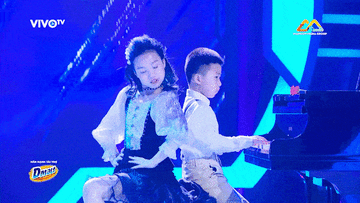 Vũ công 12 tuổi 'phiêu' theo piano khiến Trấn Thành, Trúc Nhân hú hét