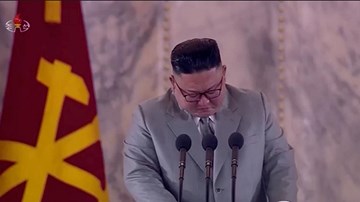 NLĐ Kim Jong Un rơi nước mắt, thừa nhận đã thất bại