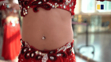 Nam vũ công gợi cảm nhất nhì thế giới xóa tan định kiến về múa bụng